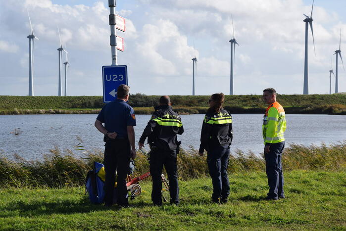 Hulpdiensten ingezet voor aangetroffen fiets naast water