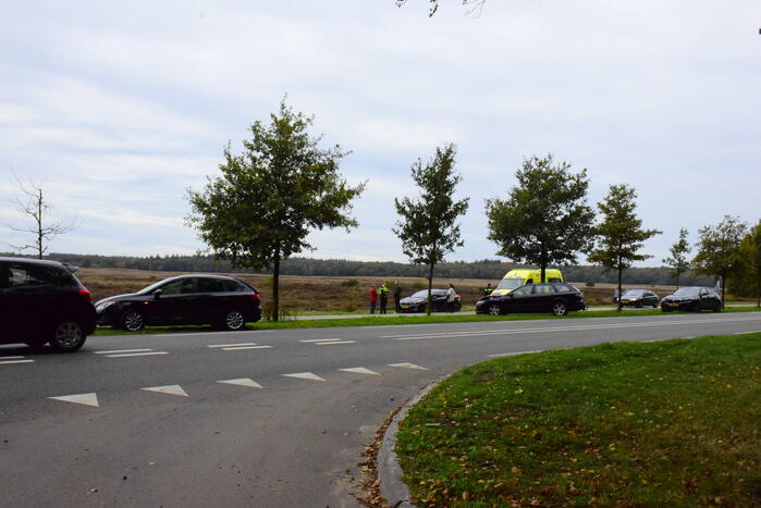 Twee personenauto's beschadigd bij ongeval