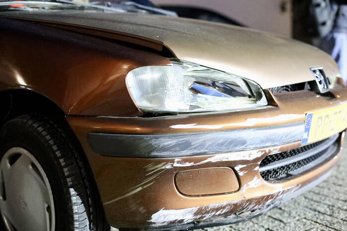 Dubbele botsing door oudere bestuurder