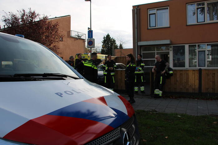 Blussen met water heeft brand in pan met olie verergerd