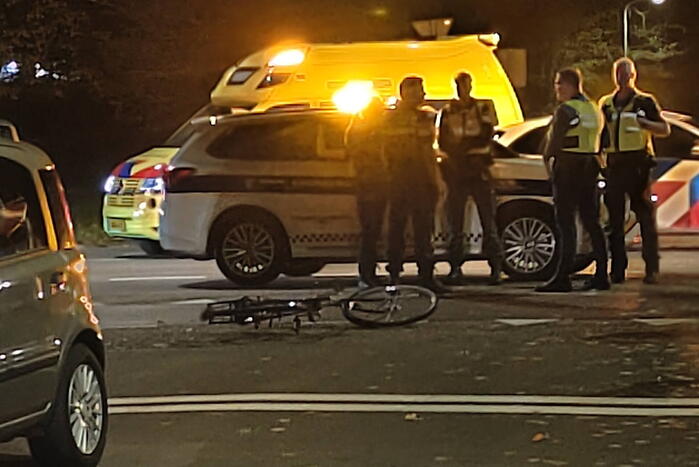 Fietser aangereden op oversteekplaats