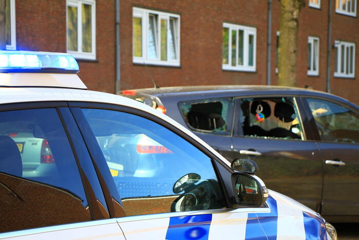 Autoramen kapot geslagen bij verkeersruzie