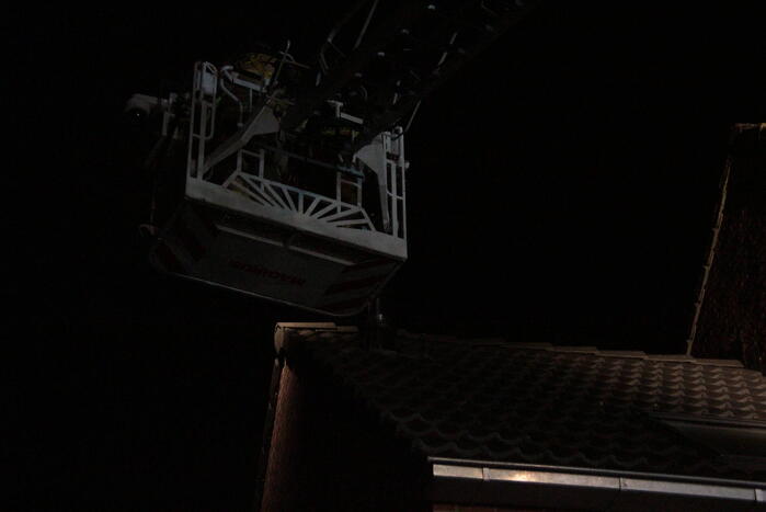 Schoorsteenbrand snel onder controle