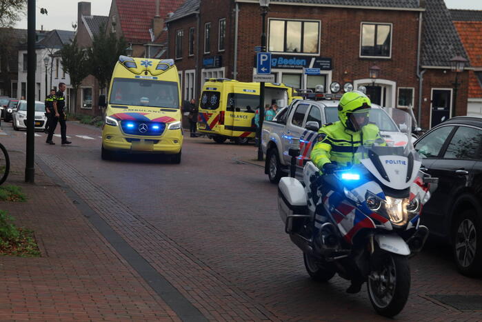 Traumahelikopter landt op brug