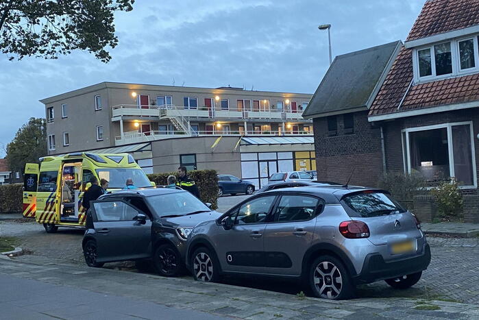 Bestuurster werd onwel en veroorzaakt aanrijding