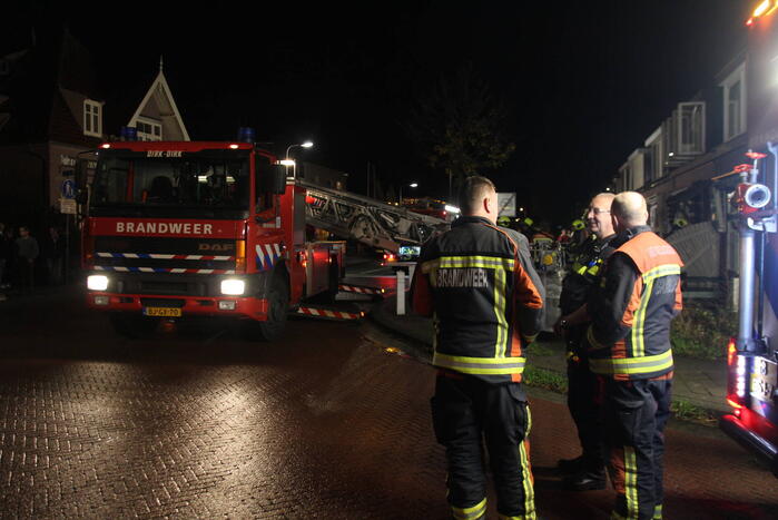 Brand in schoorsteen van woning