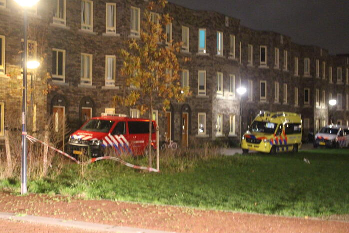 Diverse woningen ontruimd na autobrand
