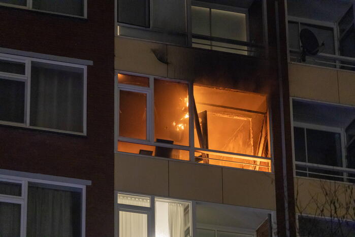 Tientallen appartementen ontruimd door brand