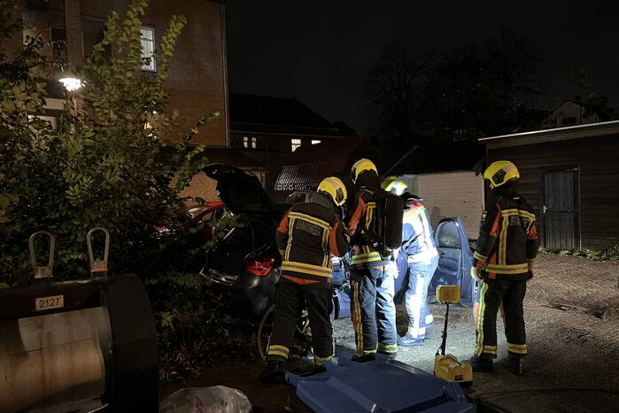 Autobrand snel onder controle