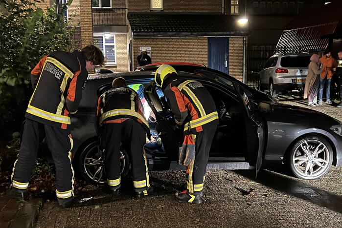 Autobrand snel onder controle