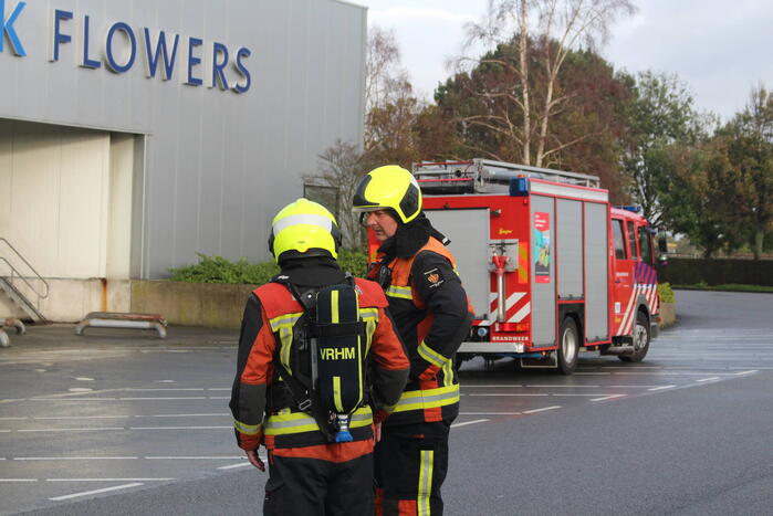 Veel brandweer ingezet voor brand in prullenbak
