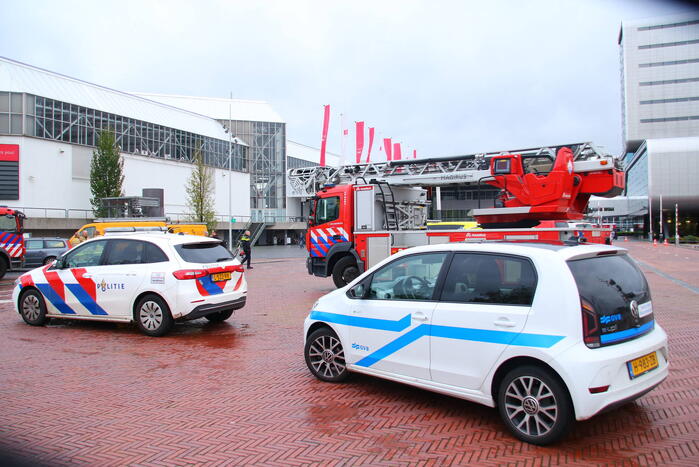 Veel rookontwikkeling op metrostation