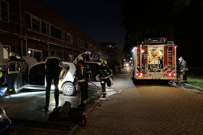 Personenwagen loopt flinke schade op door brand