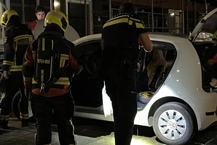 Personenwagen loopt flinke schade op door brand