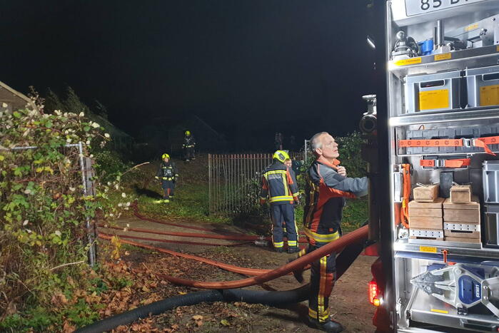 Grote brand in bedrijfspand