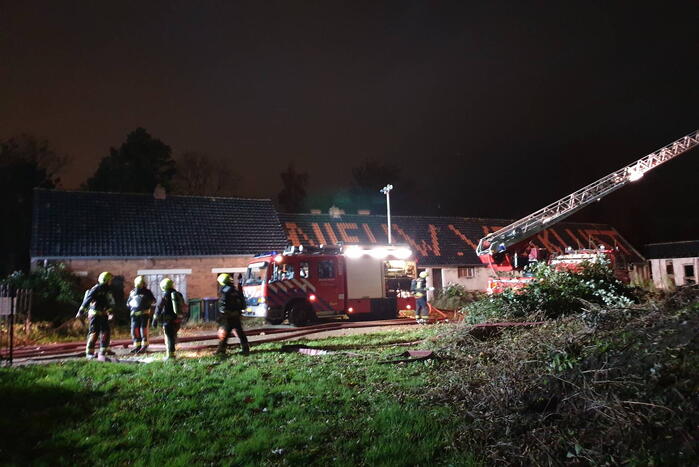 Grote brand in bedrijfspand