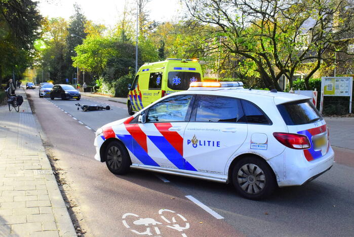 Brommerrijder en e-bike botsen op elkaar