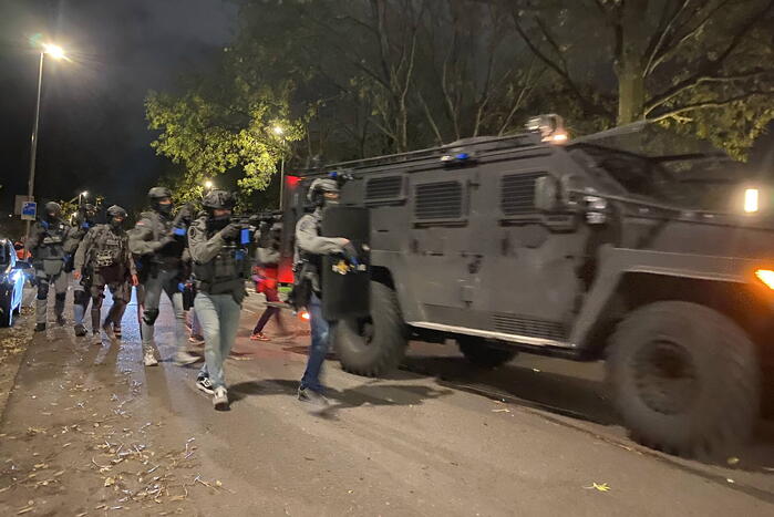 Arrestatieteam oefent gijzeling in school