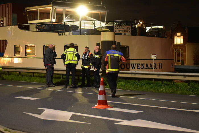 Brandweer groots ingezet voor zinkend containerschip