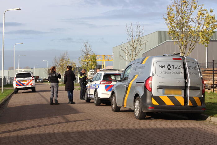 Preventieve drugscontrole bij loodsen op industrieterrein