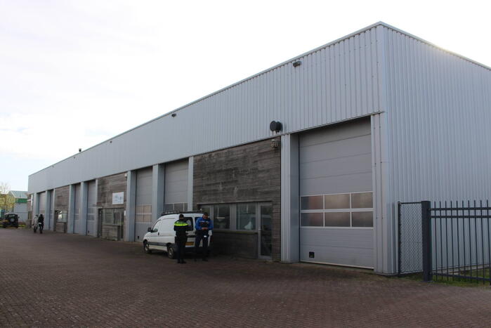 Preventieve drugscontrole bij loodsen op industrieterrein