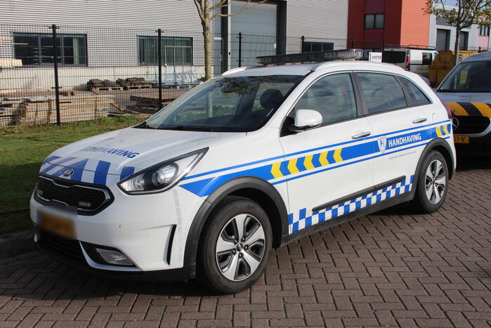 Preventieve drugscontrole bij loodsen op industrieterrein