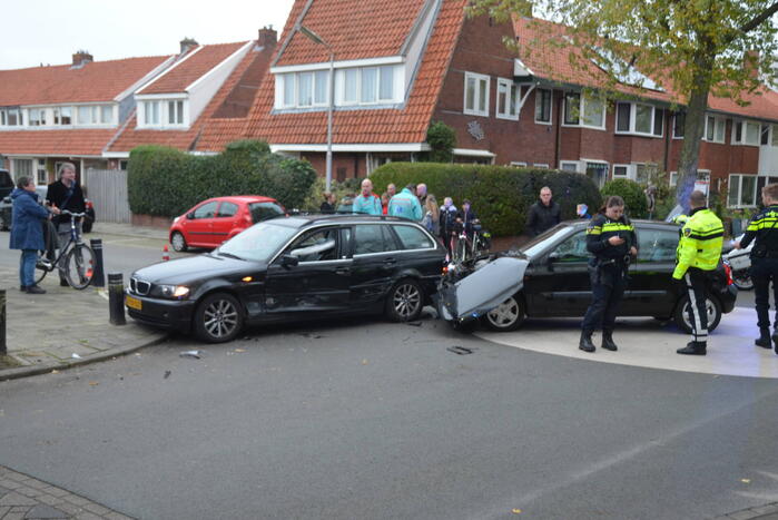 Veel materiele schade bij aanrijding