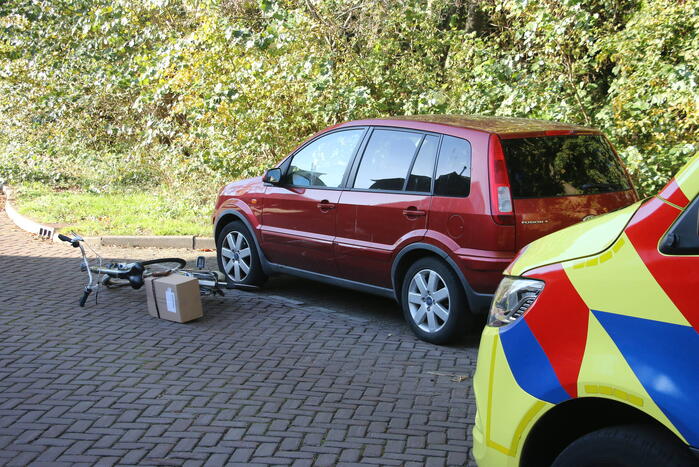 Fietser zwaargewond bij aanrijding