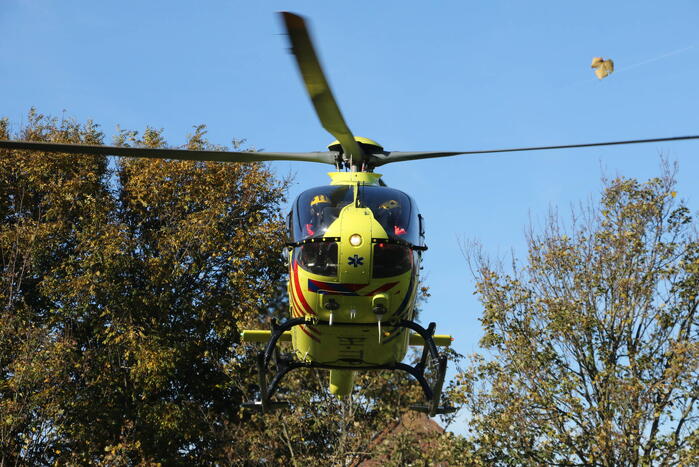 Fietser zwaargewond bij aanrijding