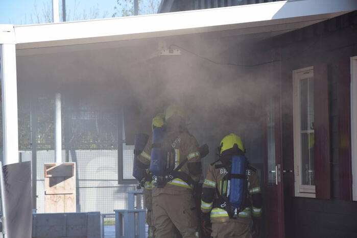 Uitslaande brand in clubgebouw tennisvereniging