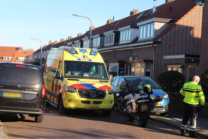 Man op scooter gaat onderuit en raakt gewond