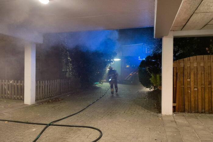 Wietkwekerij ontdekt na brand in schuur van woning