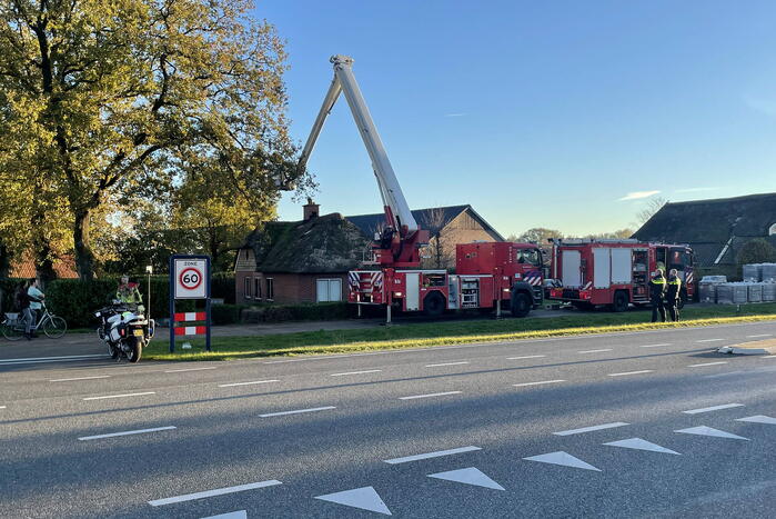 Brand in schoorsteen van woning