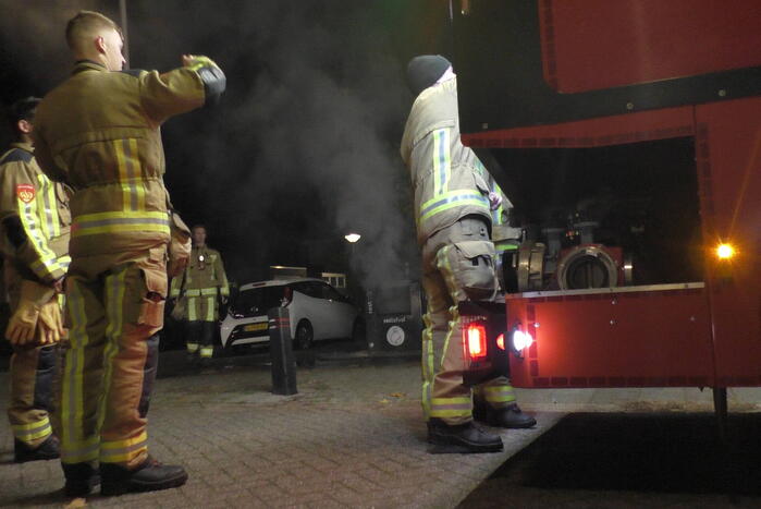Veel rookontwikkeling bij brand in container