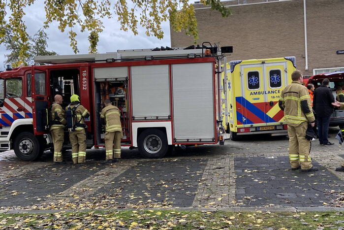 Brandweer doet onderzoek naar vreemde lucht bij Stedelijk Dalton Lyceum