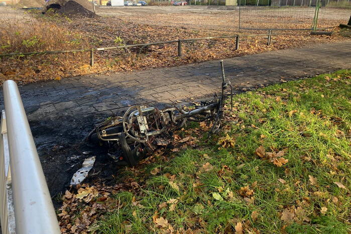 Go Sharing verdwijnt uit de Keistad, op de valreep gaat scooter in vlammen op