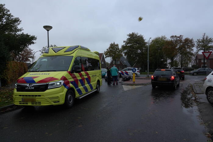 Scooterrijder aangereden door auto