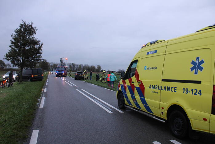 Bestuurder gewond na te water raken met voertuig