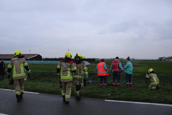 Bestuurder gewond na te water raken met voertuig