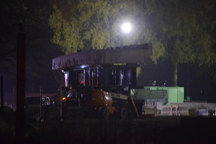 Weg afgesloten door plaatsing voetgangersbrug