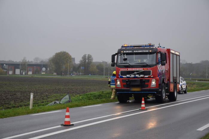 Dronken bestuurder belandt in sloot