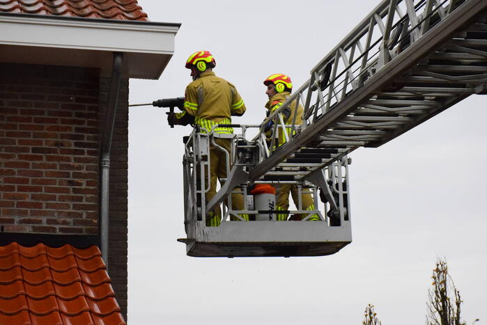 Schoorsteenbrand lastig te bestrijden