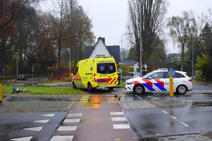 Fietser aangereden door auto