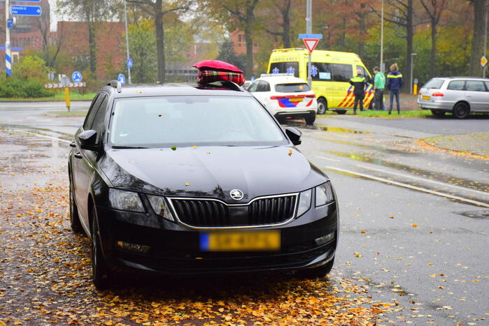 Fietser aangereden door auto