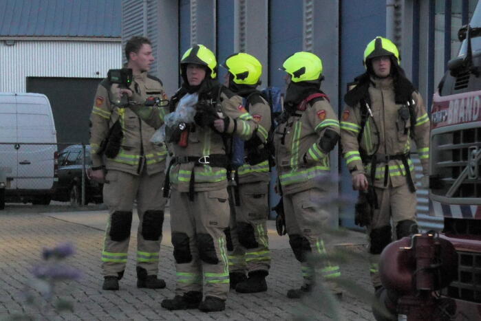 Brandweer doet onderzoek naar rookontwikkeling