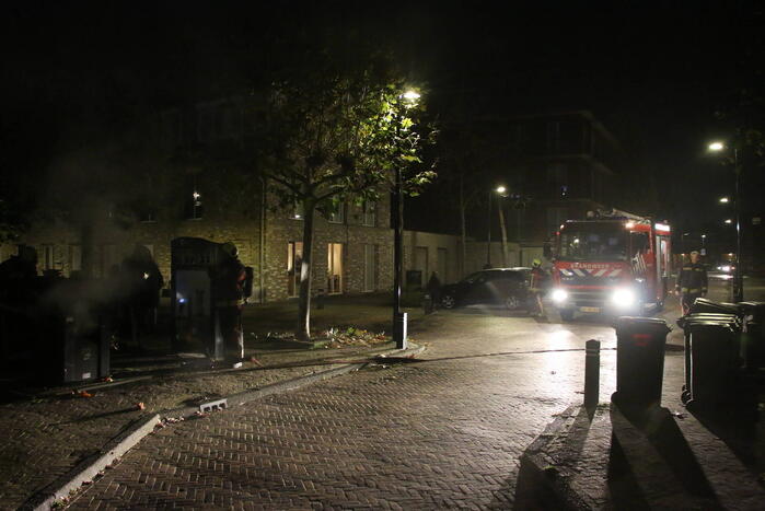 Vuurwerk veroorzaakt brand in container