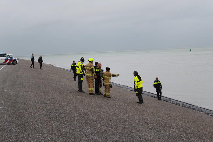Vrouw uit het water gehaald