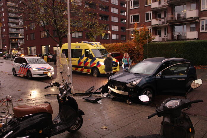 Enorme chaos na ongeval met meerdere voertuigen