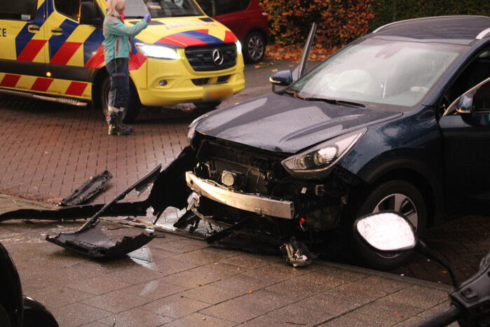Enorme chaos na ongeval met meerdere voertuigen