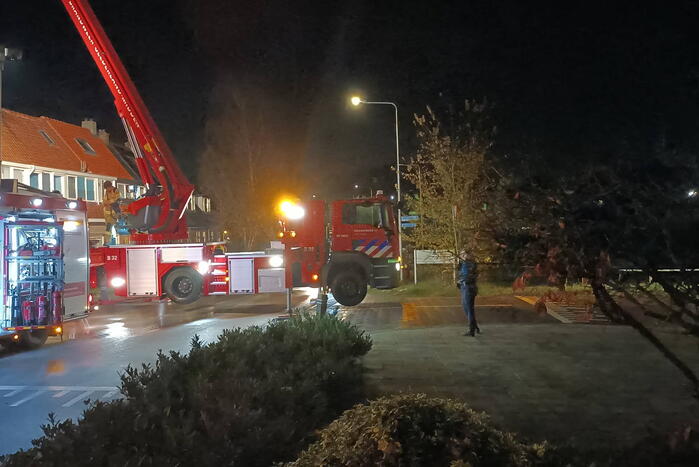 Flinke rookontwikkeling bij dakbrand
